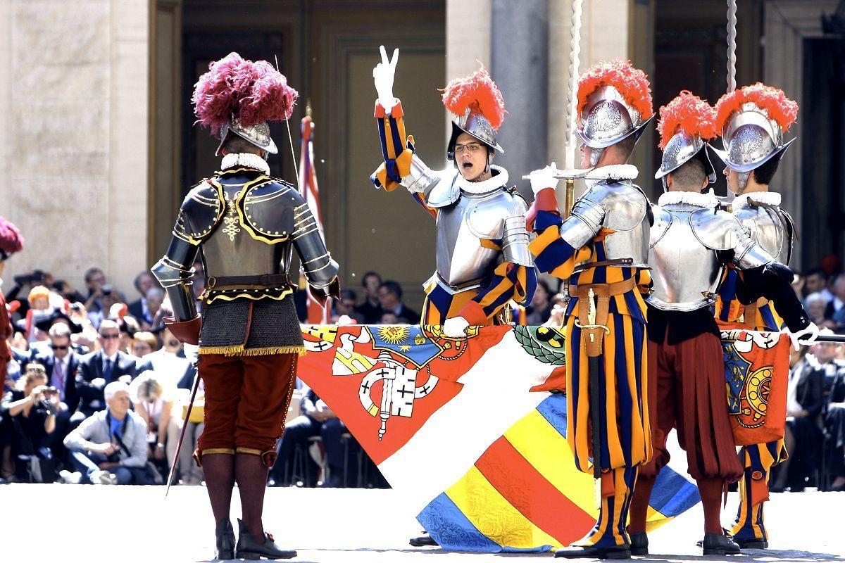 Vatican Swiss Guard sworn in - Arabian Business