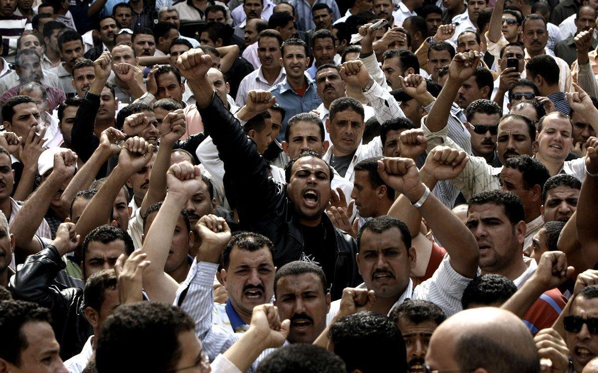 Thousands of police in Egypt strike for better pay, conditions ...