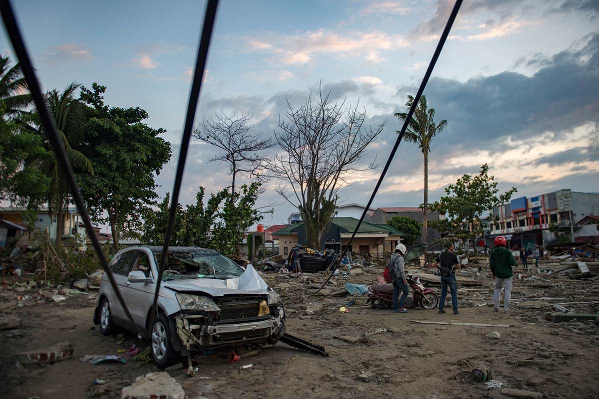 In pictures: Hundreds killed in Indonesia quake-tsunami - Arabian ...