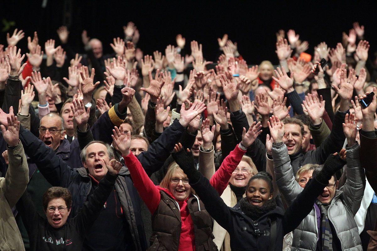 40,000 Olympic Volunteers Begin Training At Wembley - Arabian Business ...