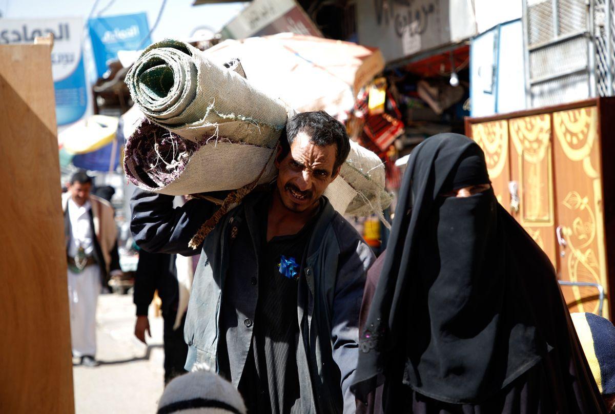 In pictures: Secondhand market in the Yemen capital Sanaa - Arabian ...