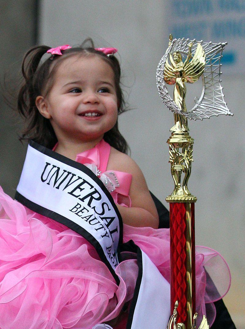 2,011 Kid Beauty Pageant Stock Photos, High-Res Pictures, and