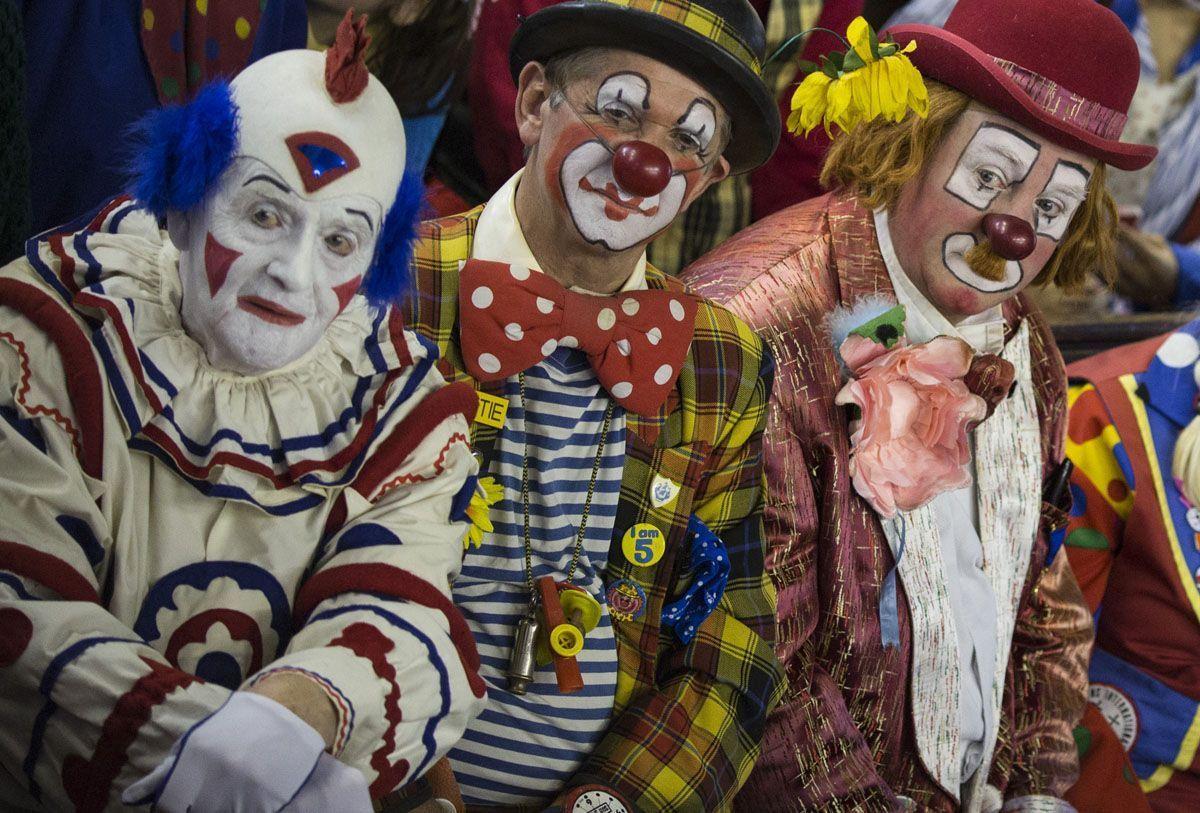 London: Clowns gather for annual Grimaldi celebration - Arabian ...