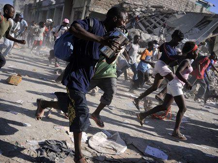 Looting breaks out in Haiti - Arabian Business