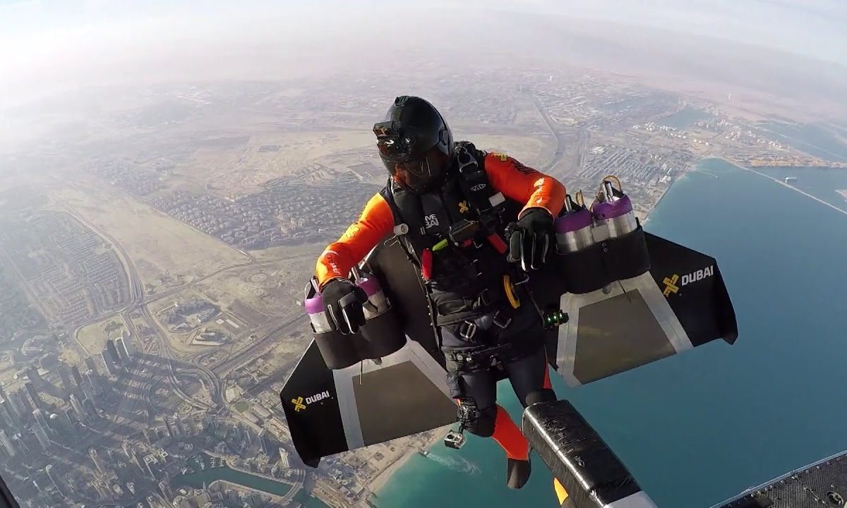 Jetpacks get an upgrade with Jetman Dubai's groundbreaking new  demonstration