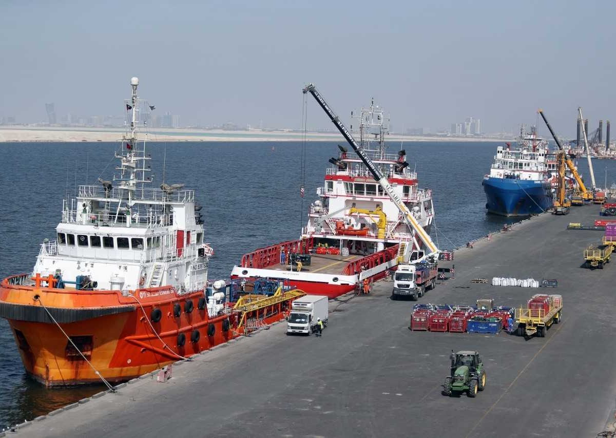 taziz port