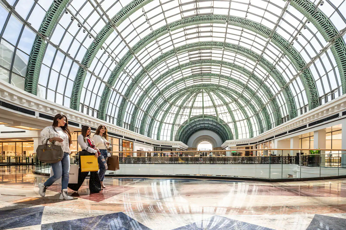 consumer confidence mall of the emirates