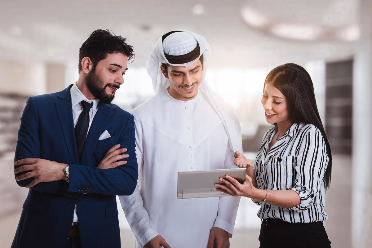 uae employees, salary, survey