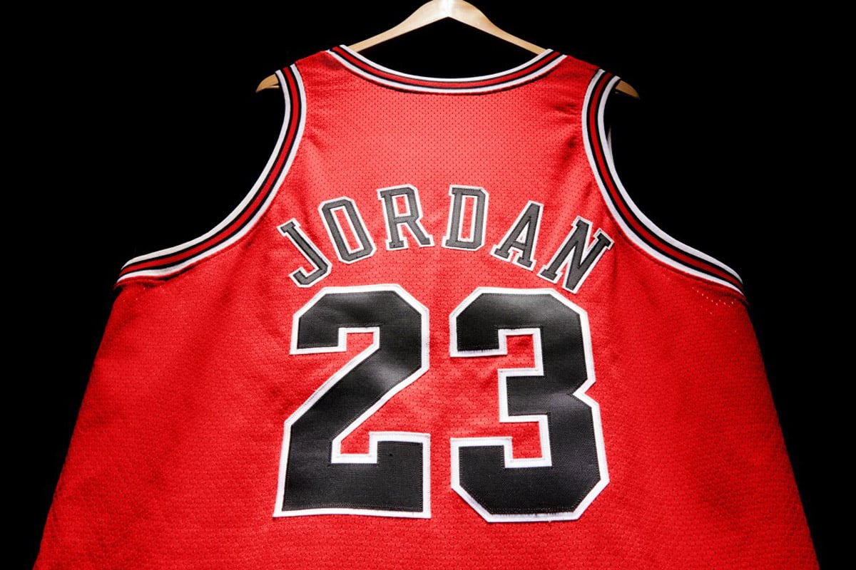 Michael Jordan (Red Away Jersey) (10-Inch), Vinyl Art Toys