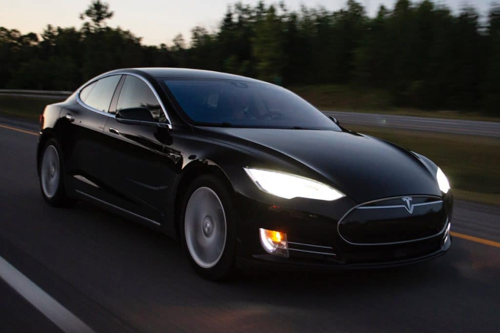 Abu Dhabi To Get Tesla Taxi Fleet - Arabian Business: Latest News On 