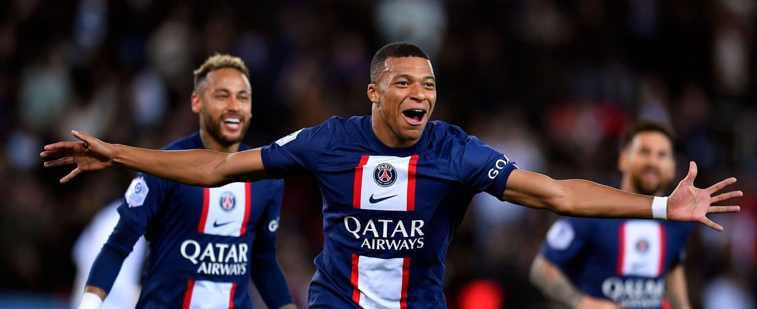 10 Richest Footballers Mbappe Beats Messi And Ronaldo To Top List Arabian Business