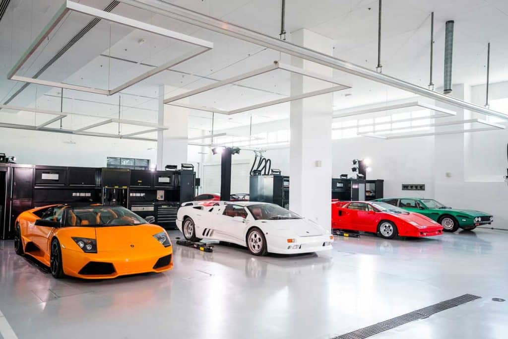 Automobili Lamborghini Dubai Abu Dhabi