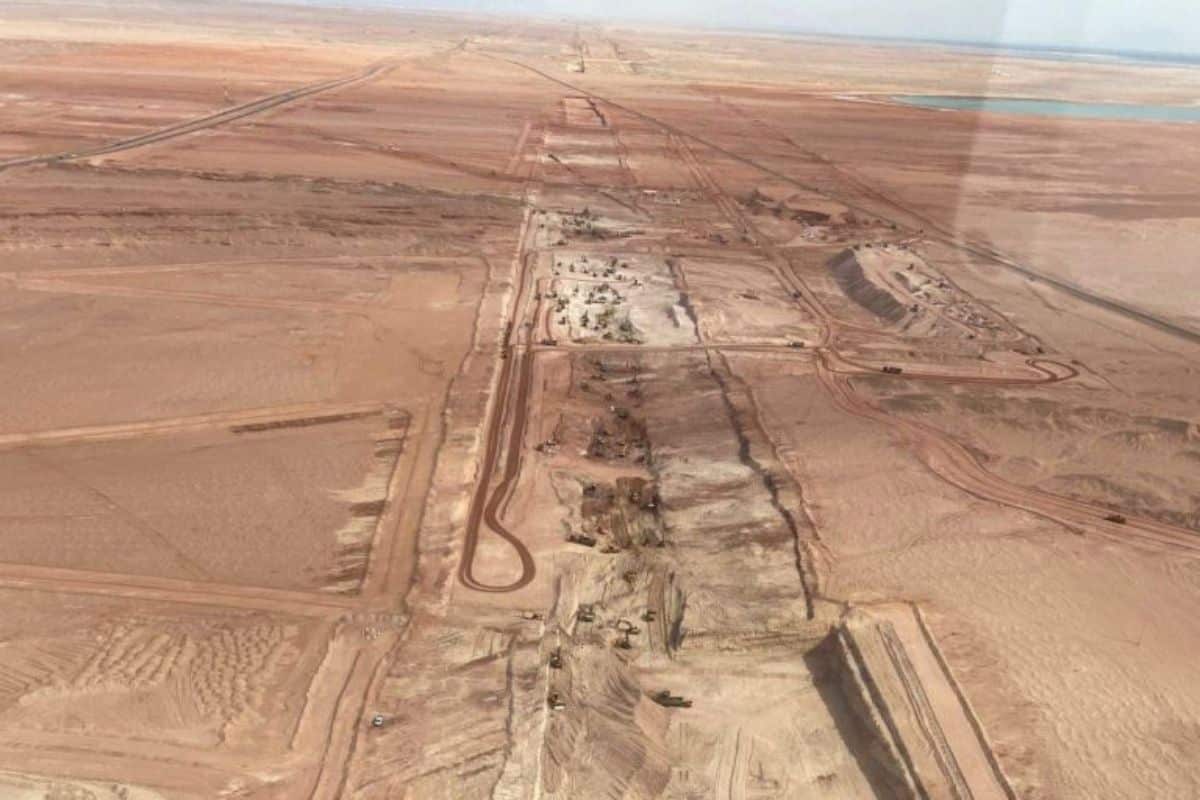 Revealed: New NEOM images show Saudi Arabia's progress on The Line ...