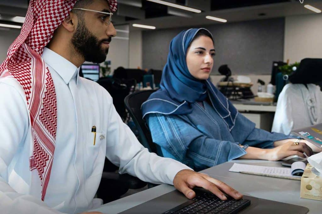 Saudi Arabia has more than 3.9m citizens in workforce - Arabian ...