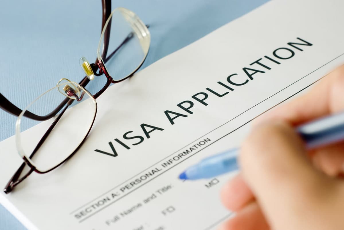 UAE visit visa: Types, cost, process explained - Arabian Business: Latest  News on the Middle East, Real Estate, Finance, and More