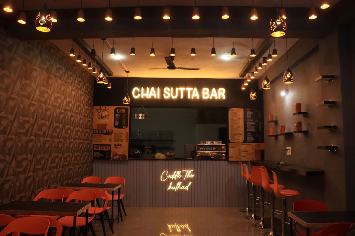 Chai Sutta Bar spreads the flavour of kulhad chai across India - The Hindu