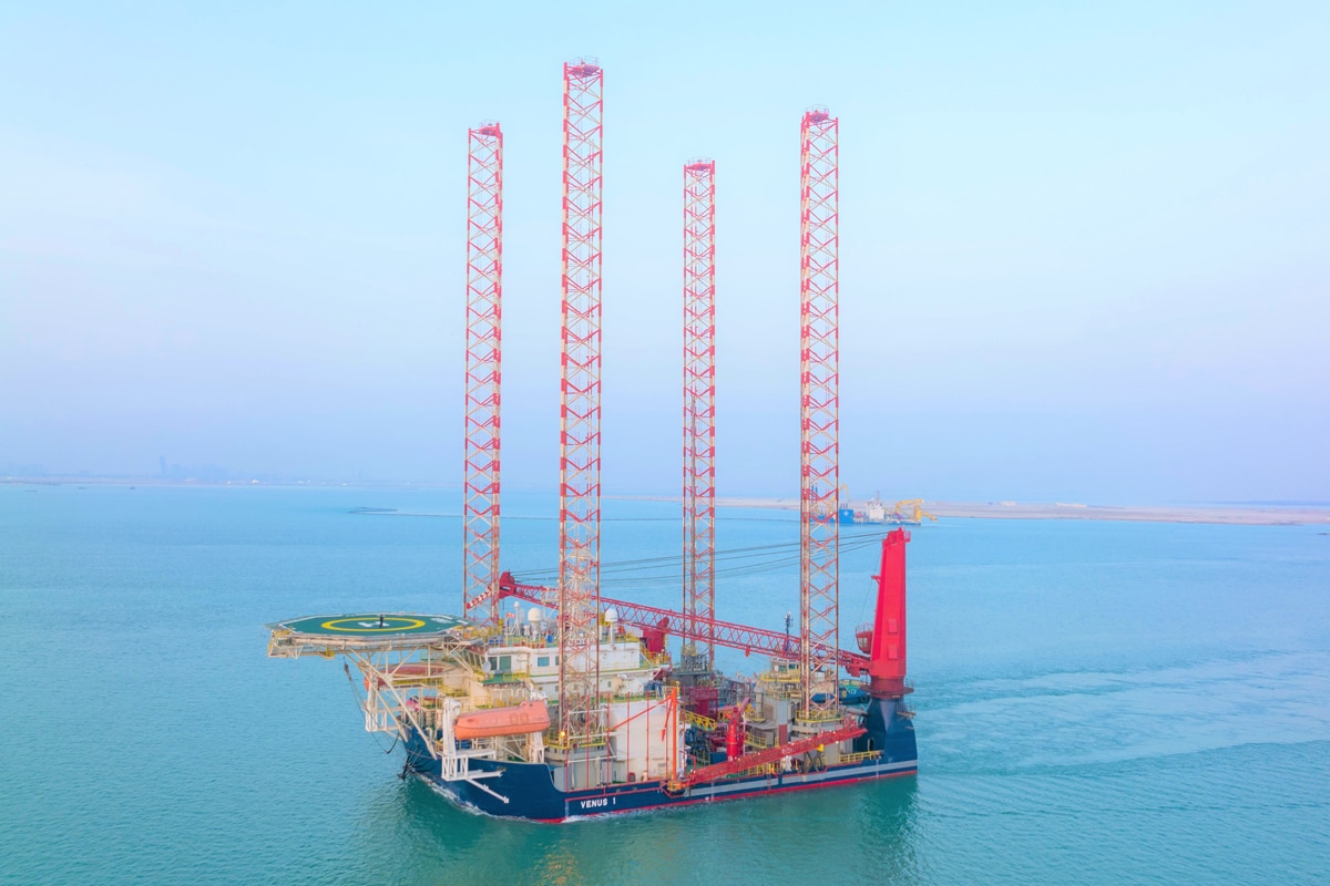 ADNOC L&S Expands Fleet with New Jack-Up Barges