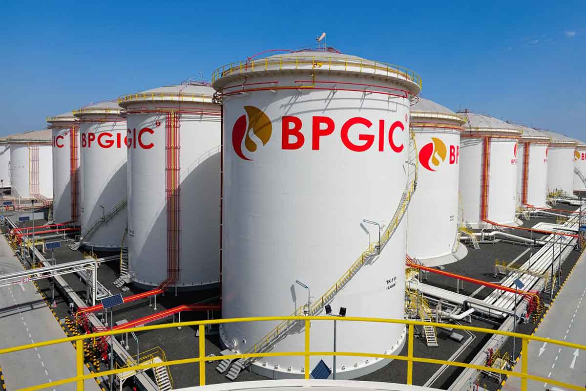 Dubai's GulfNav reveals plan to acquire Brooge Petroleum - Arabian ...