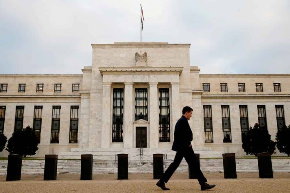 US Fed Holds Interest Rates Steady Promises Series Of Cuts In 2024   US Federal Reserve 1000x667 