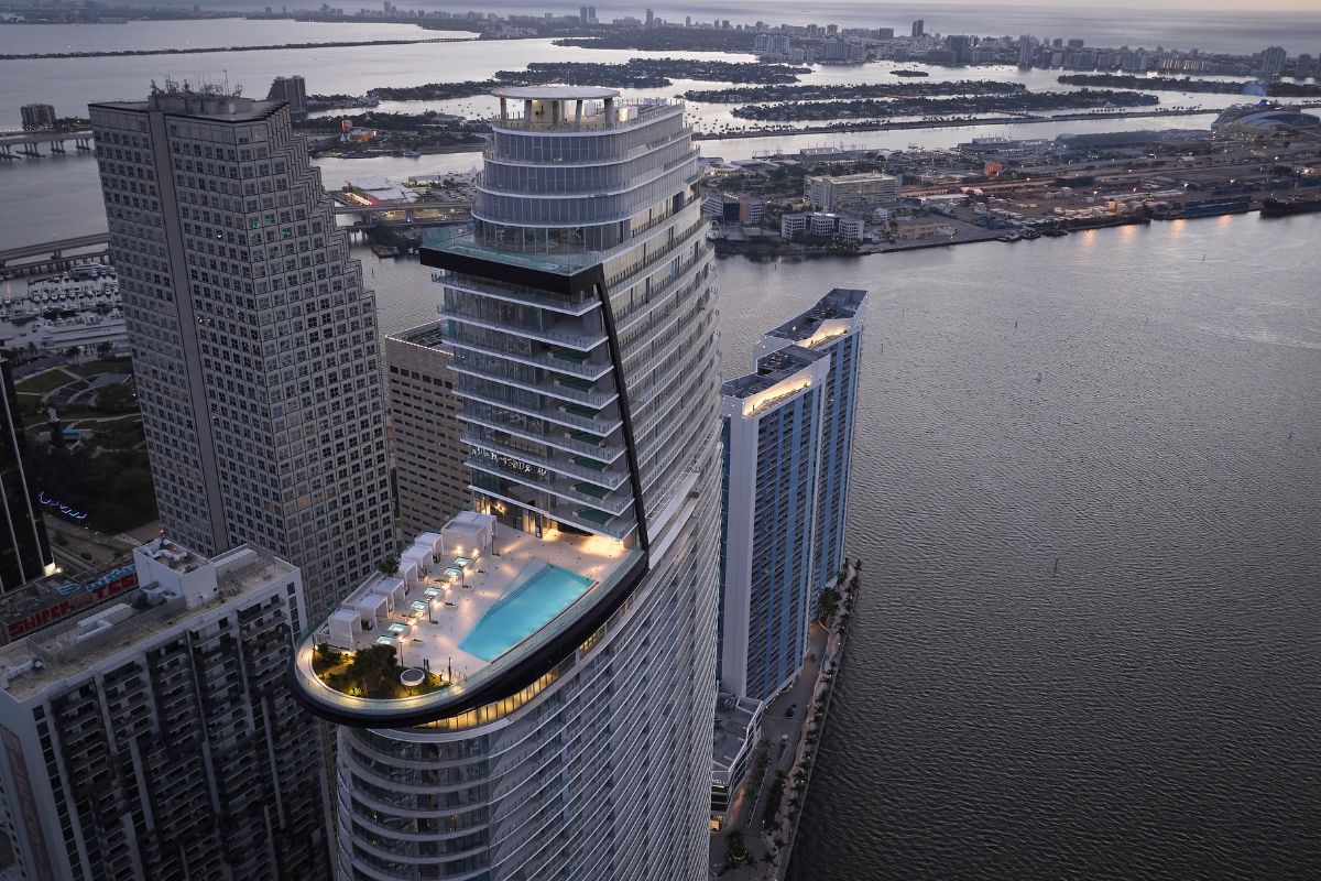 Aston Martin Residence Miami