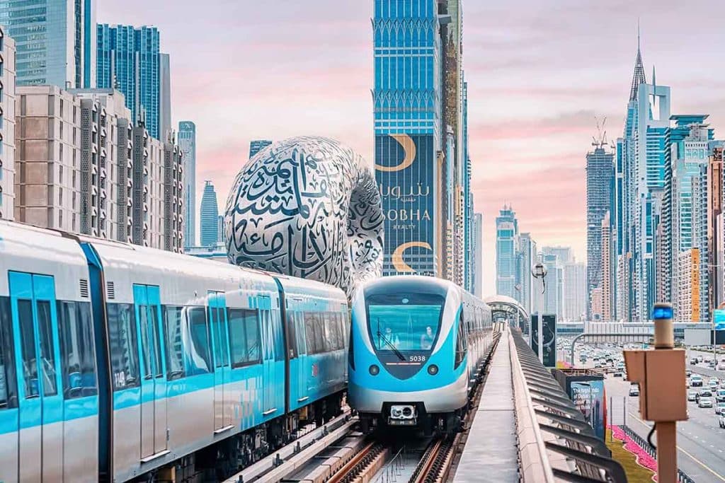 Dubai Metro announces extended operating hours over weekend - Arabian ...