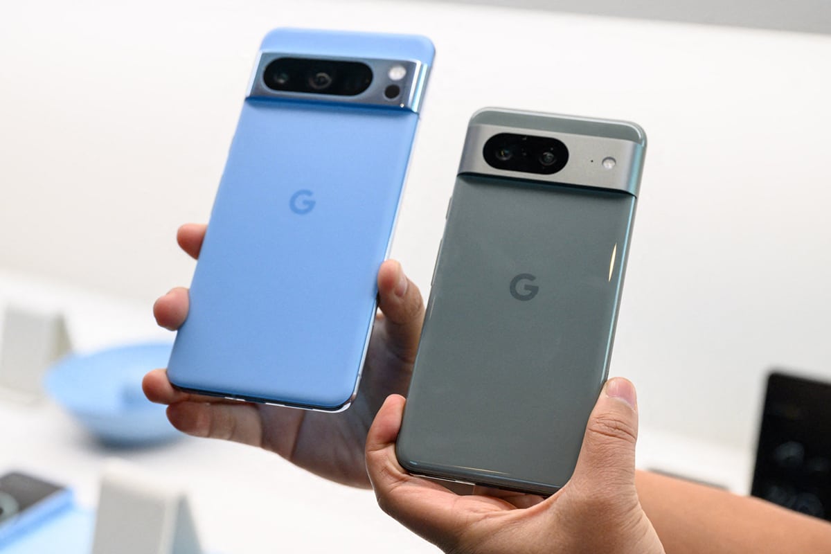 Google Pixel 8 Smartphones