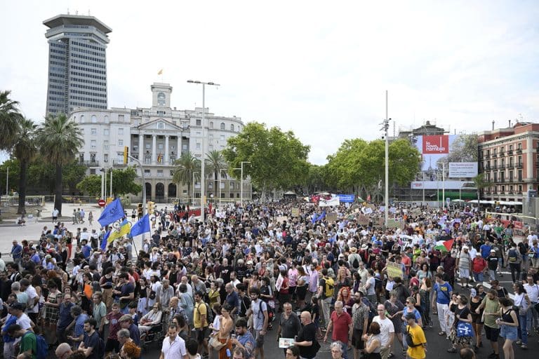 Barcelona Residents Protest Against Mass Tourism, Demand Limits On ...