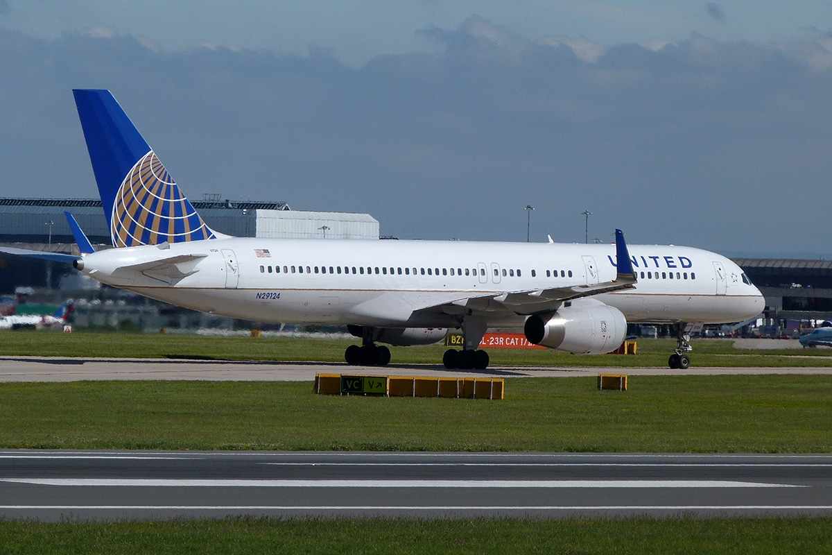 United Airlines Boeing 757-200