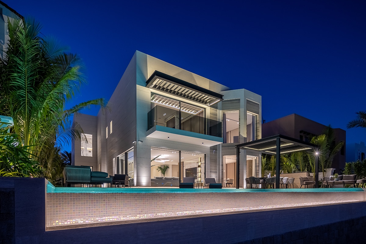 Dubai's Palm Jumeirah Luxury Villa Fetches Record $17 Million in Sale