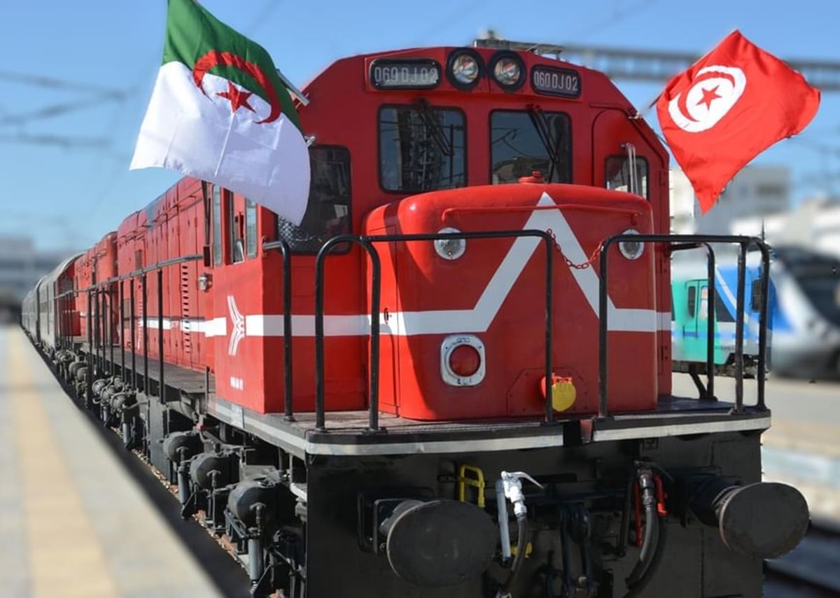 Algeria Tunisia train