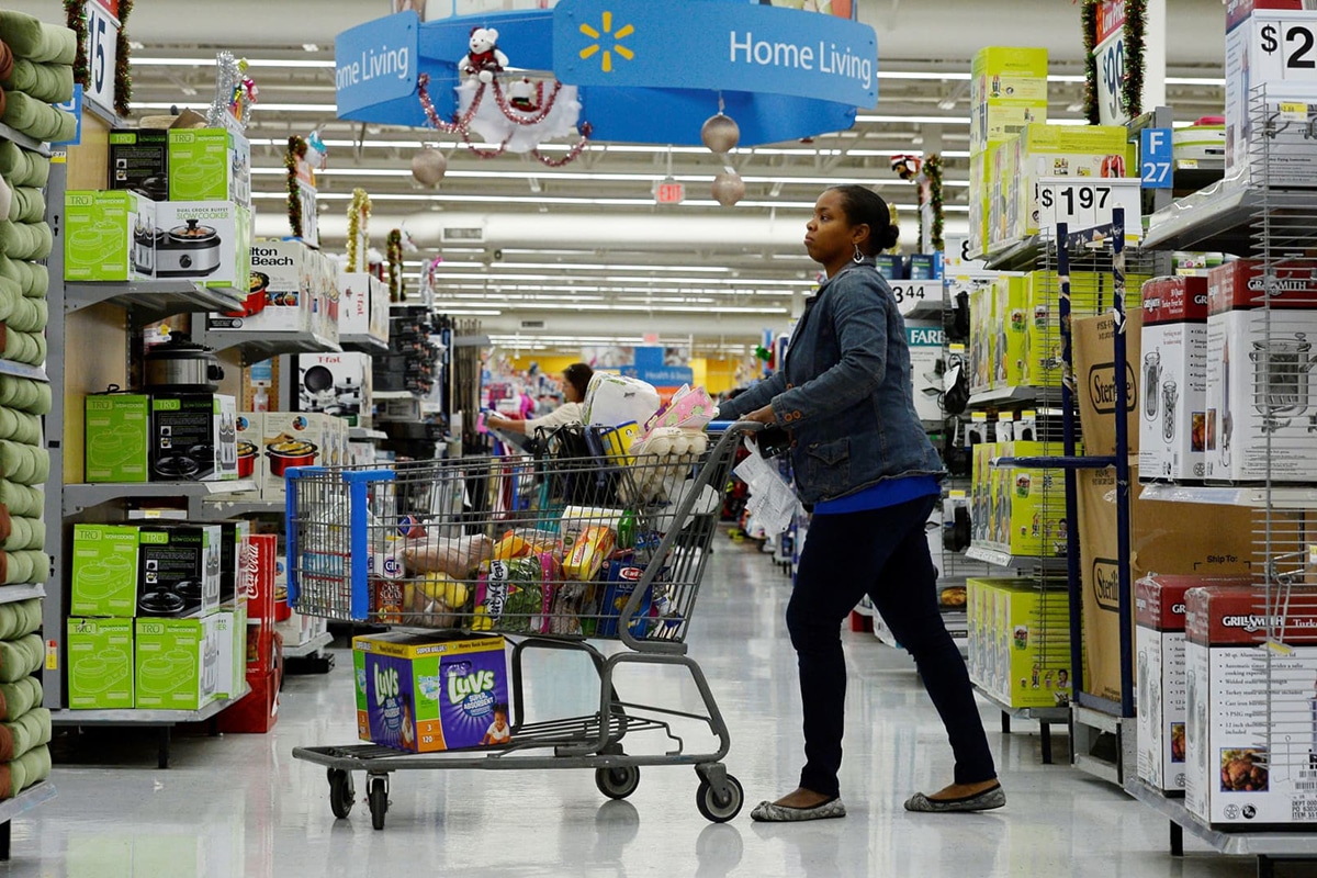 US Retail Sales Rebound in July; Unemployment Claims Drop by 7,000