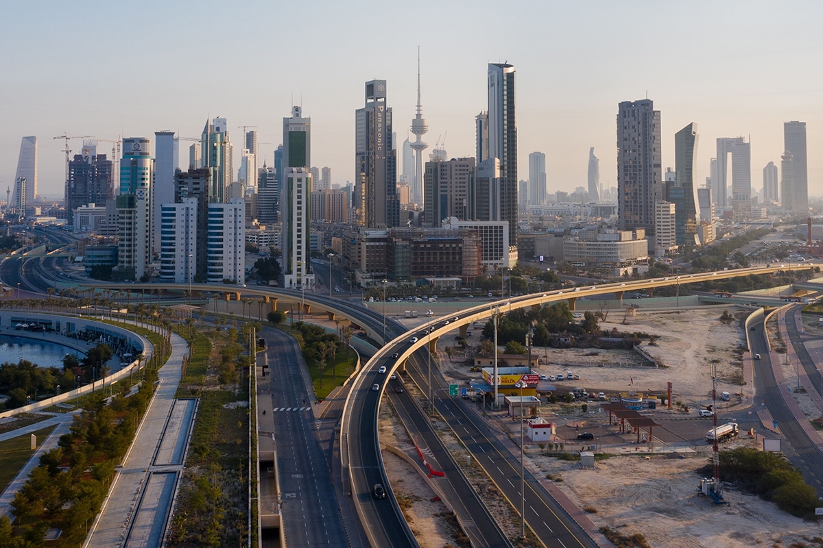 featured image thumbnail for post Kuwait signs $1.3 bn of road improvement deals