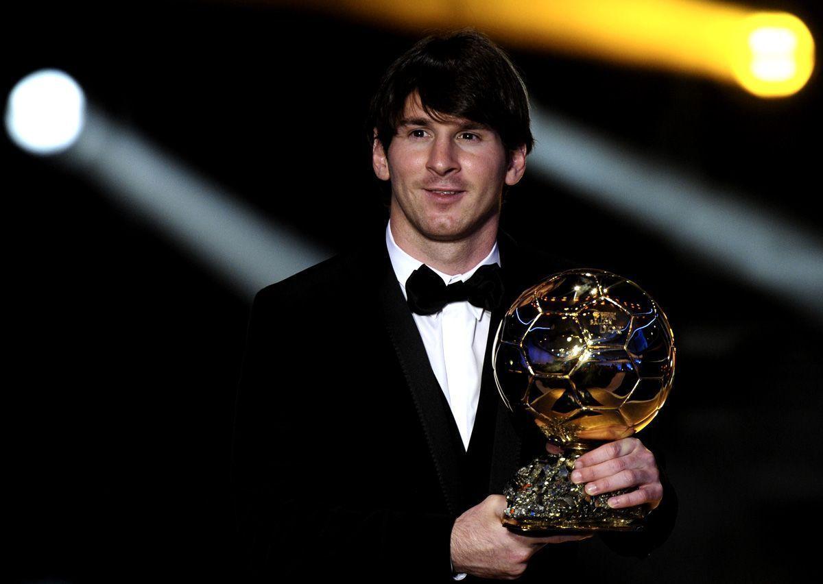 Messi wins World Player of the Year award Arabianbusiness