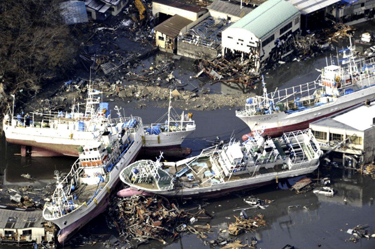 Dramatic New Footage Of Japanese Tsunami Wave Videos Arabianbusiness   110024076 