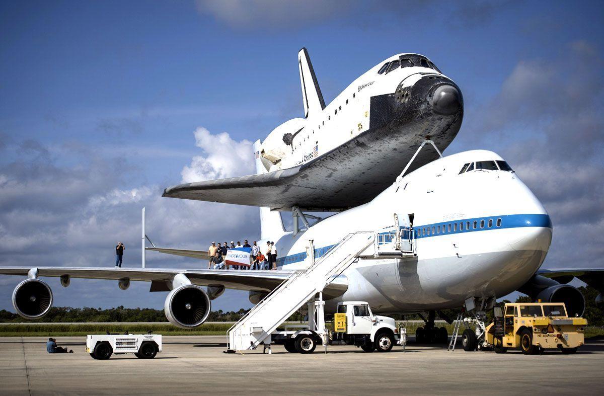 space shuttle endeavour los angeles ca