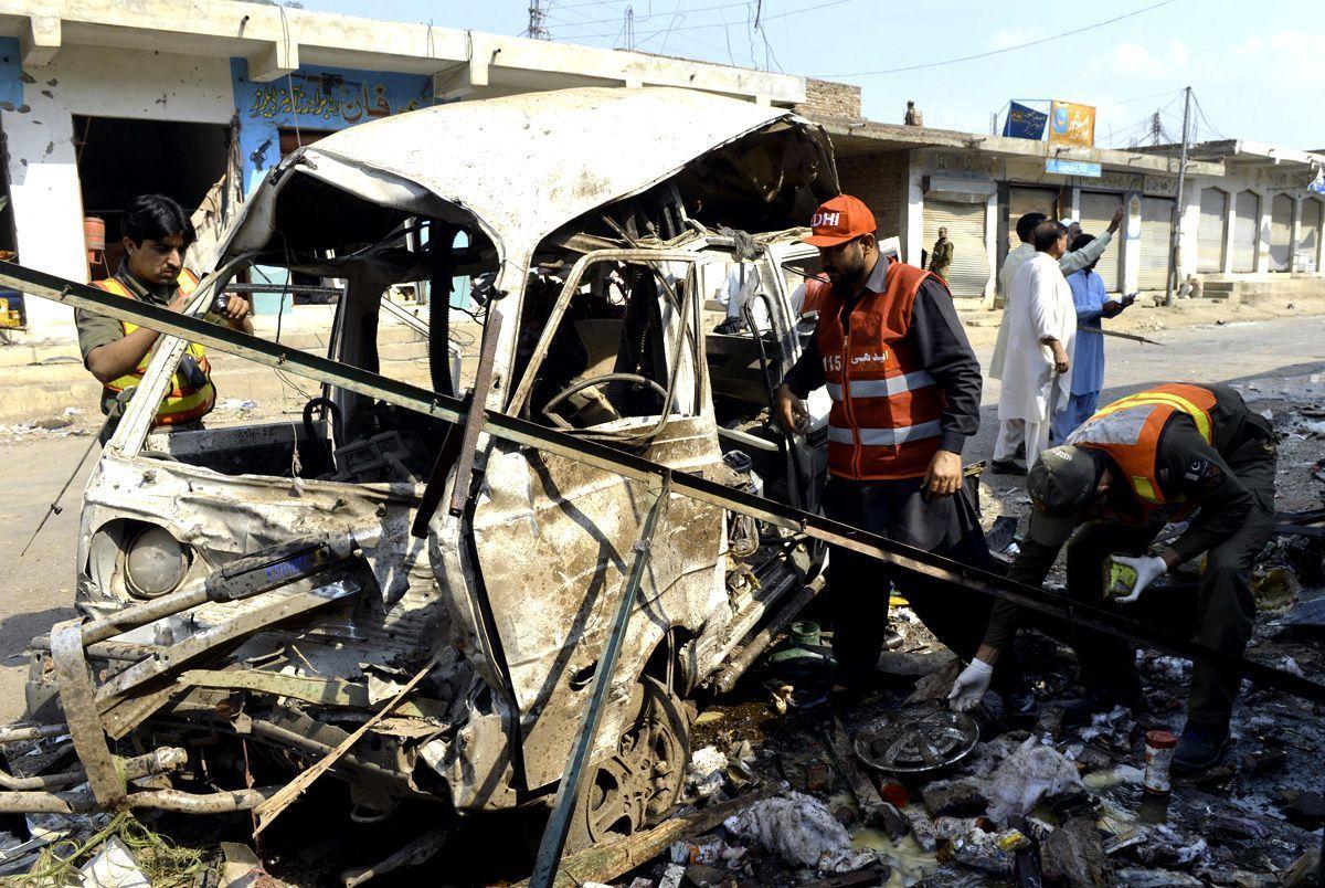 Suicide Car Bomb In Pakistan Kills At Least 15 - Arabianbusiness