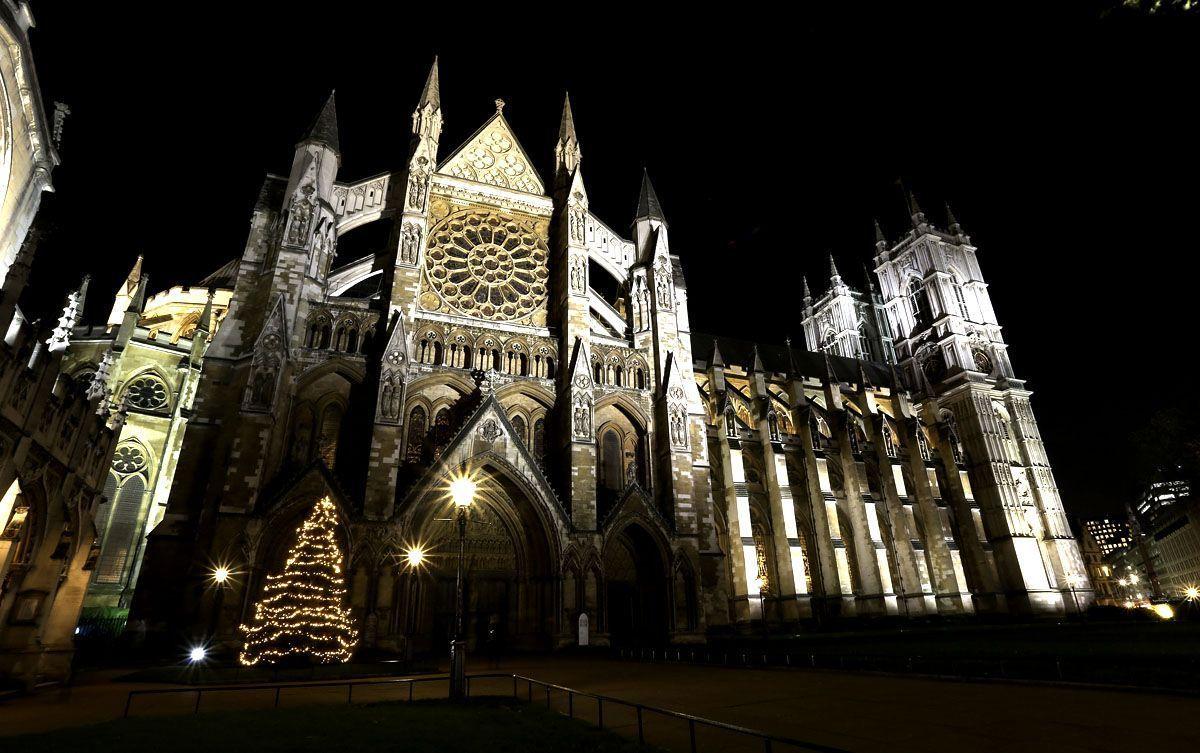 Westminster Abbey Christmas tree lights switched on Arabianbusiness