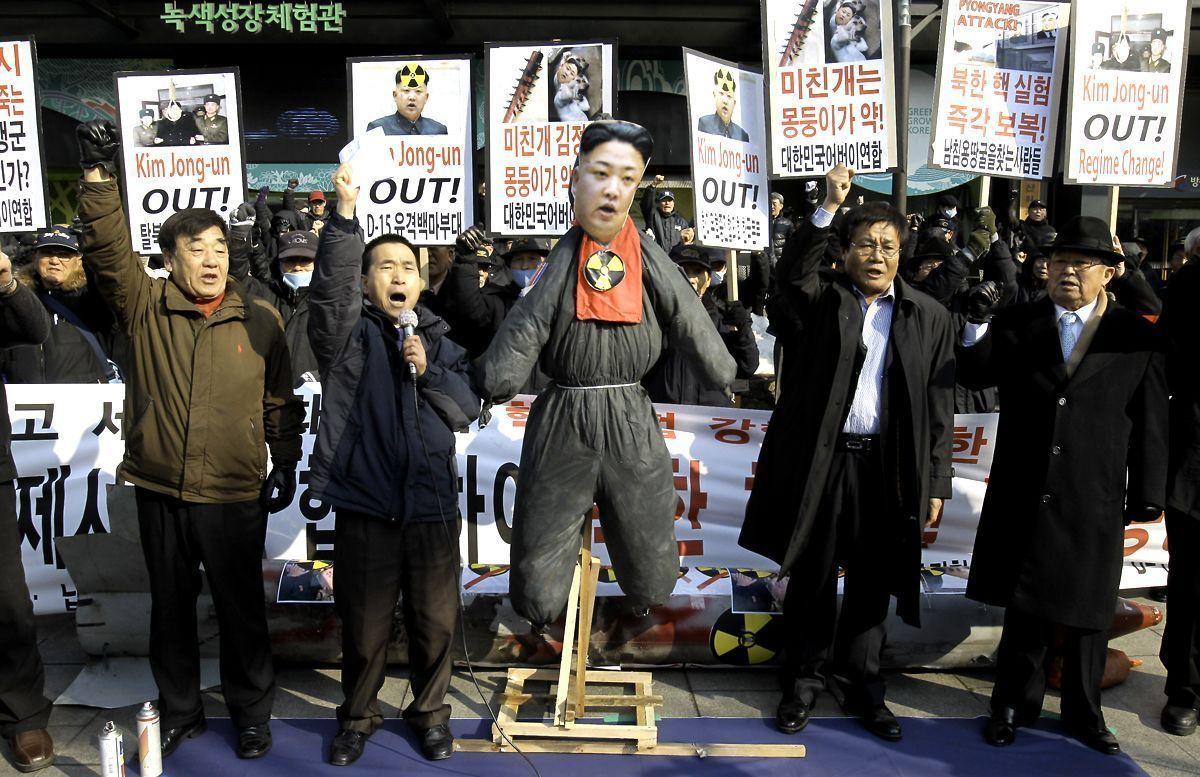 Anti North Korea Protest Continues In Seoul Arabianbusiness 