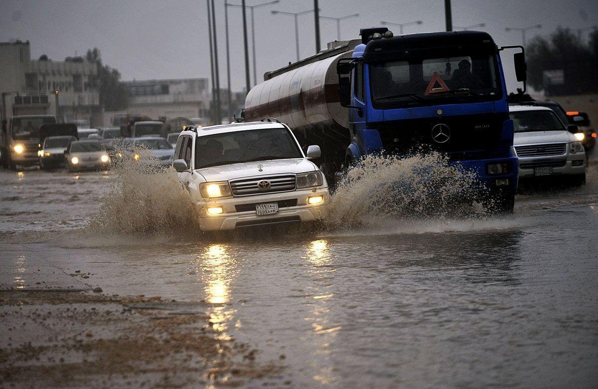 Weather Warning: 48 Hours Of Heavy Rain To Hit Uae From Wednesday 