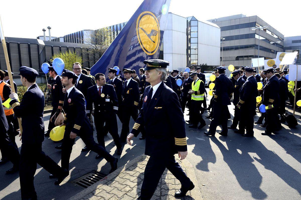 Lufthansa pilots go on strike Arabianbusiness