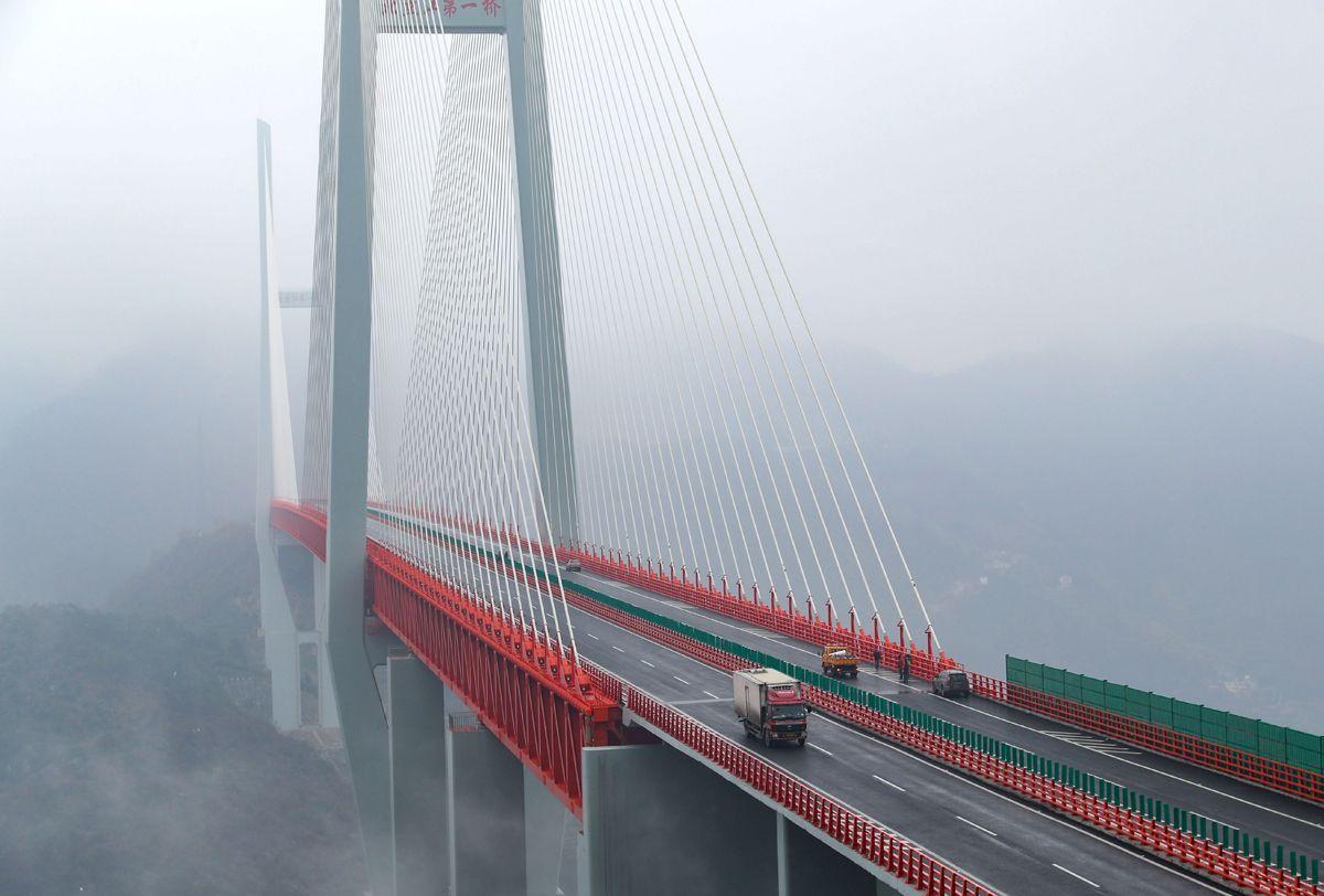 Video: World's 'highest' bridge opens to traffic in China - Transport ...