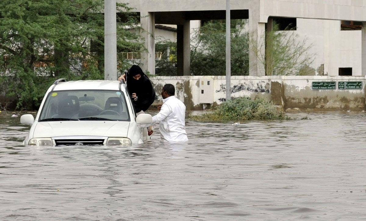 45 more jailed over fatal Jeddah floods - Arabianbusiness