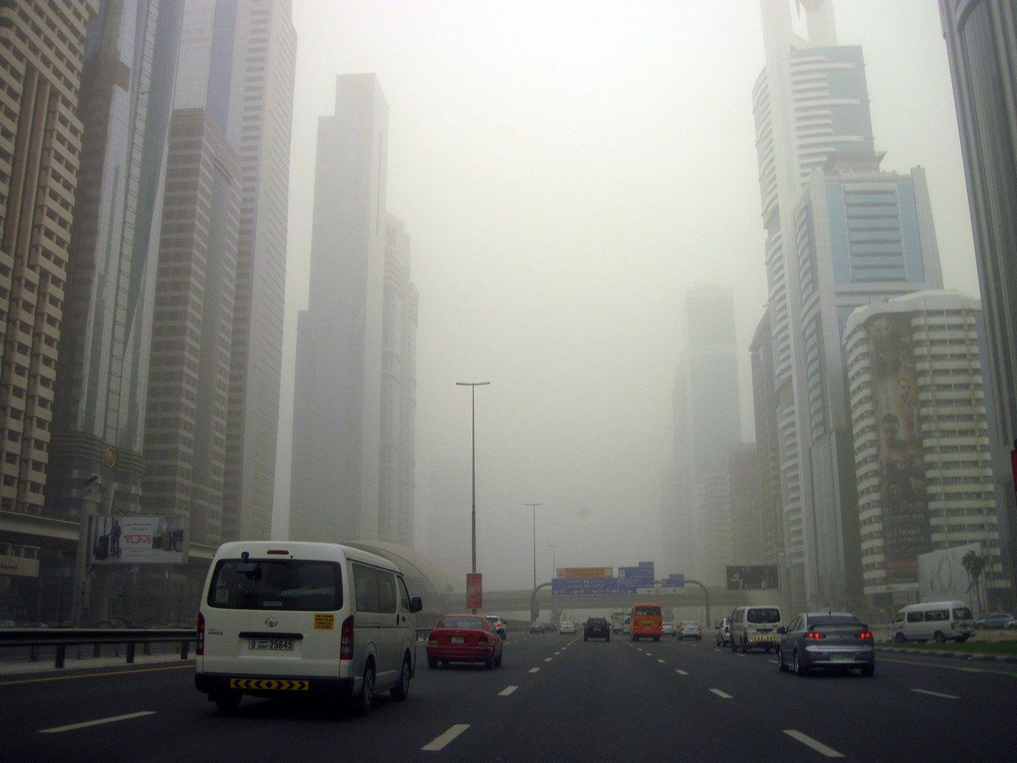 InPics: Severe sandstorm hits GCC - Arabianbusiness