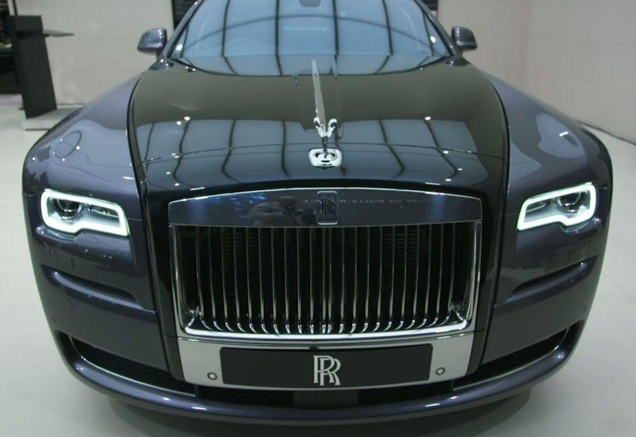 Video: Rolls-Royce's pricey paint job - Cars & Boats - Arabianbusiness