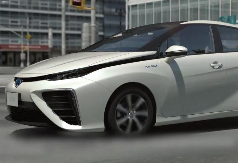 Toyota Mirai FCV 2015