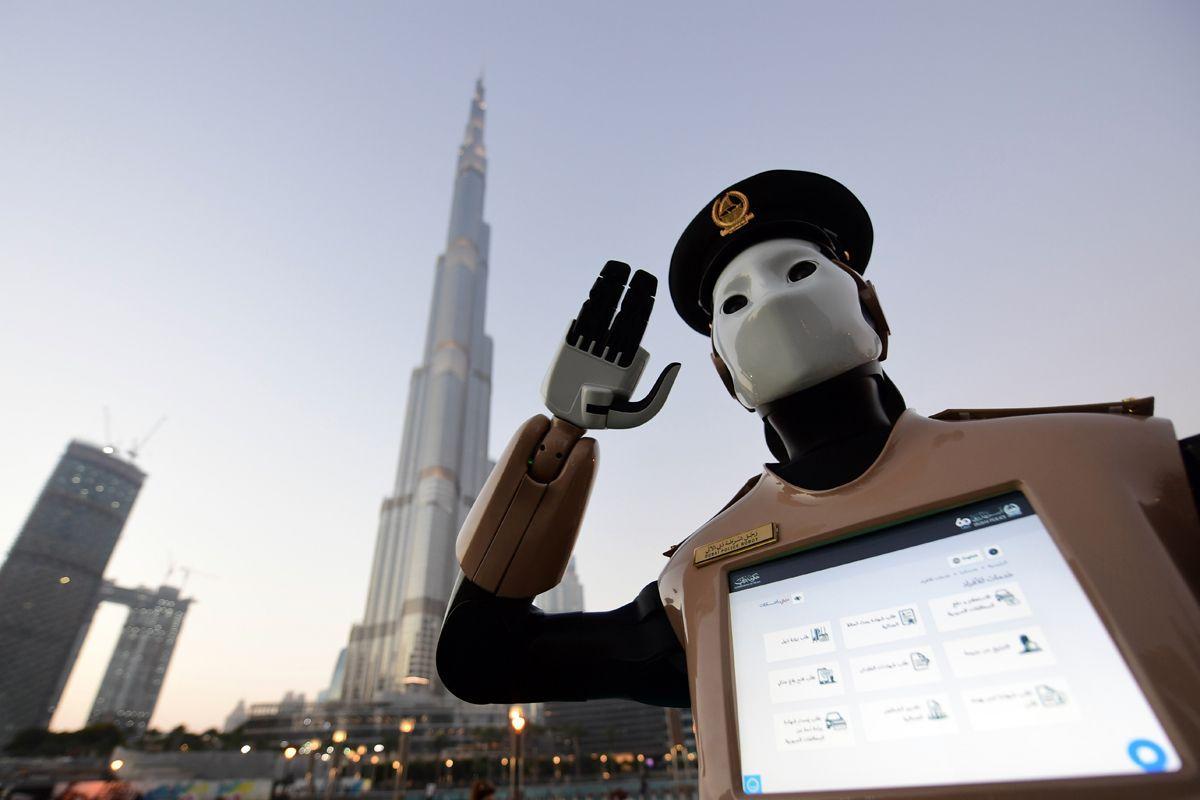 Dubai's first robot cop goes on duty at Burj Khalifa Arabianbusiness