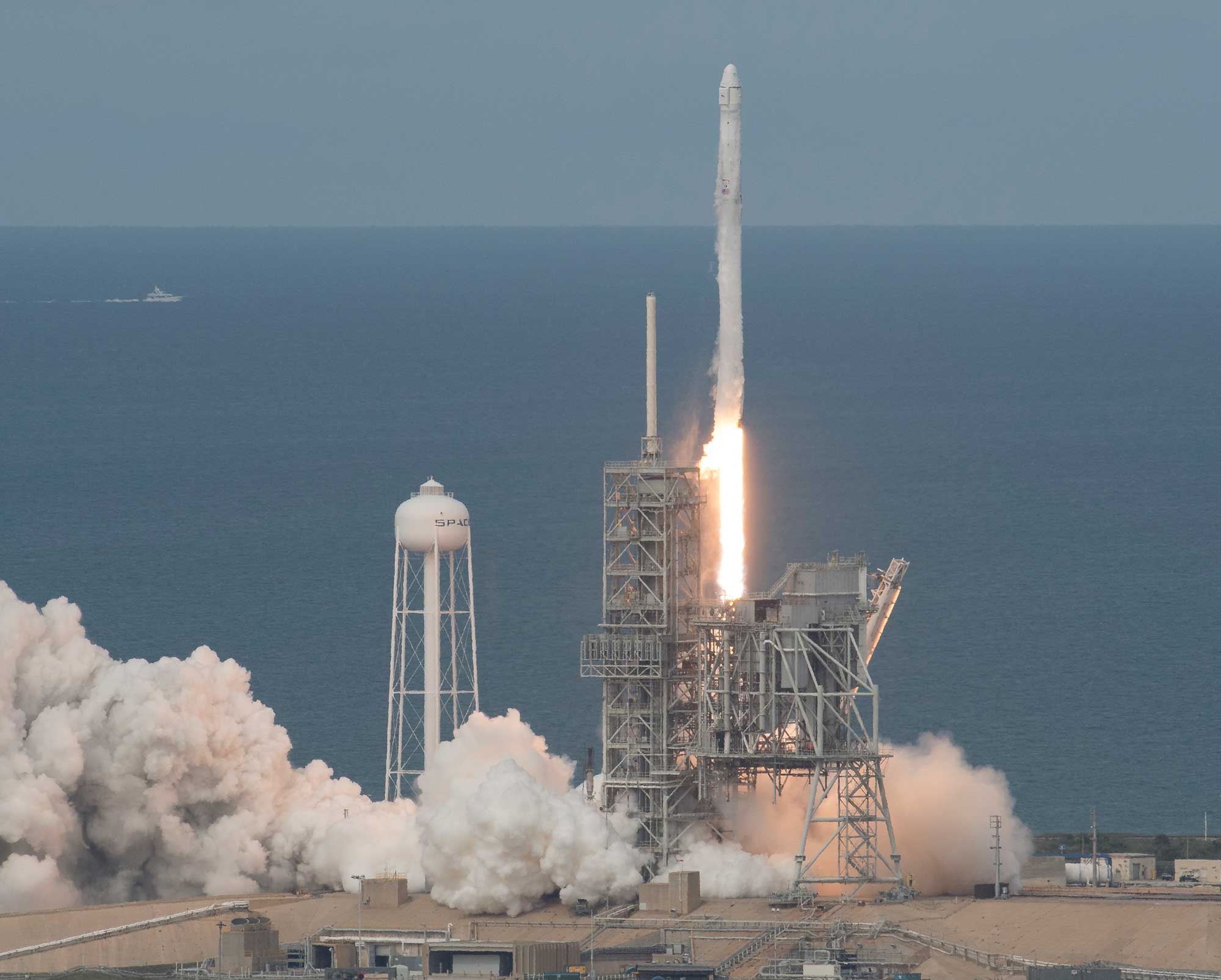 Video: SpaceX successfully launches reused Falcon 9 rocket - Videos ...