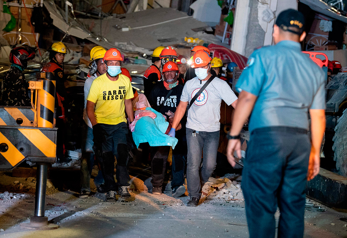 In pictures Powerful earthquake hits Philippines Arabianbusiness